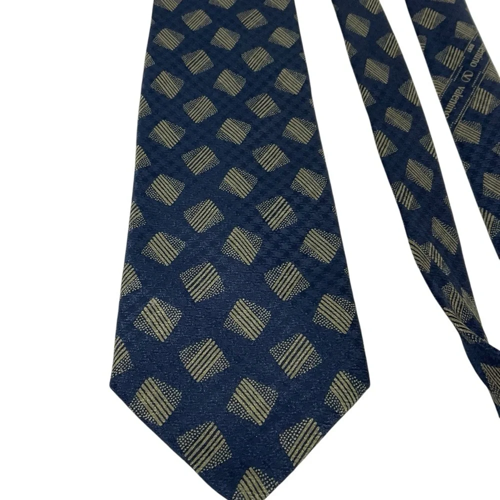Valentino Cravatte Silk Tie Geometric Pattern Hand Made in Italy 55.5” x 3 7/8”